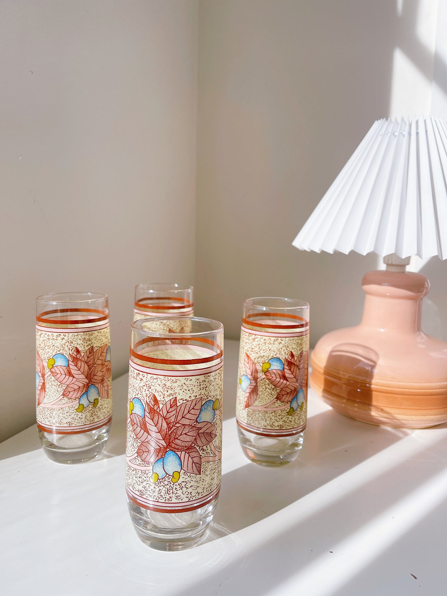 Set 4 Vintage Glasses
