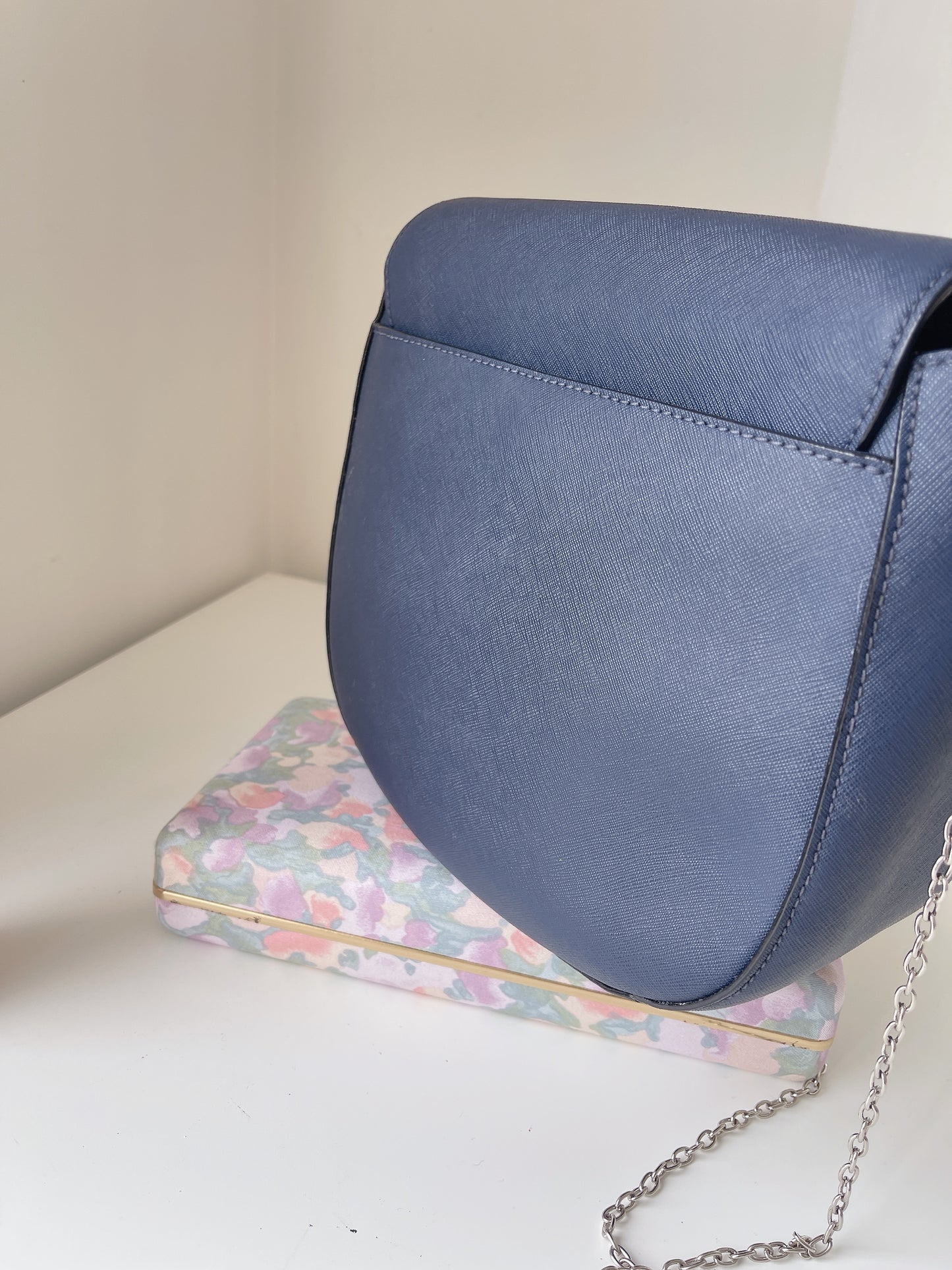 Navy Oroton Hanbag