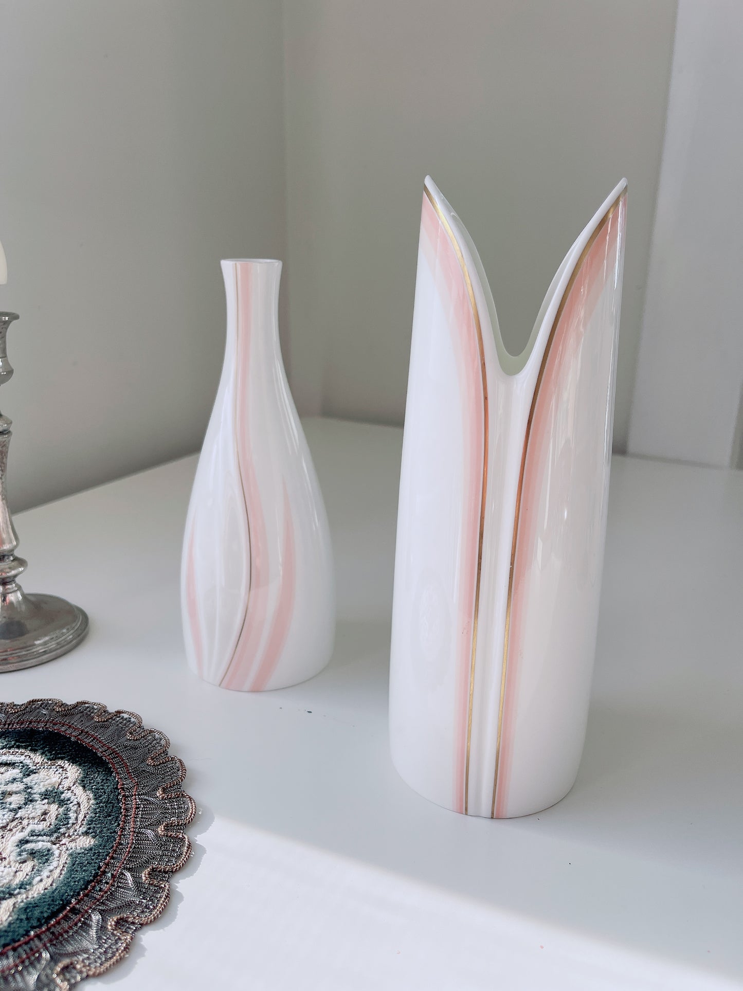 Royal Doulton 1982 Vase Set