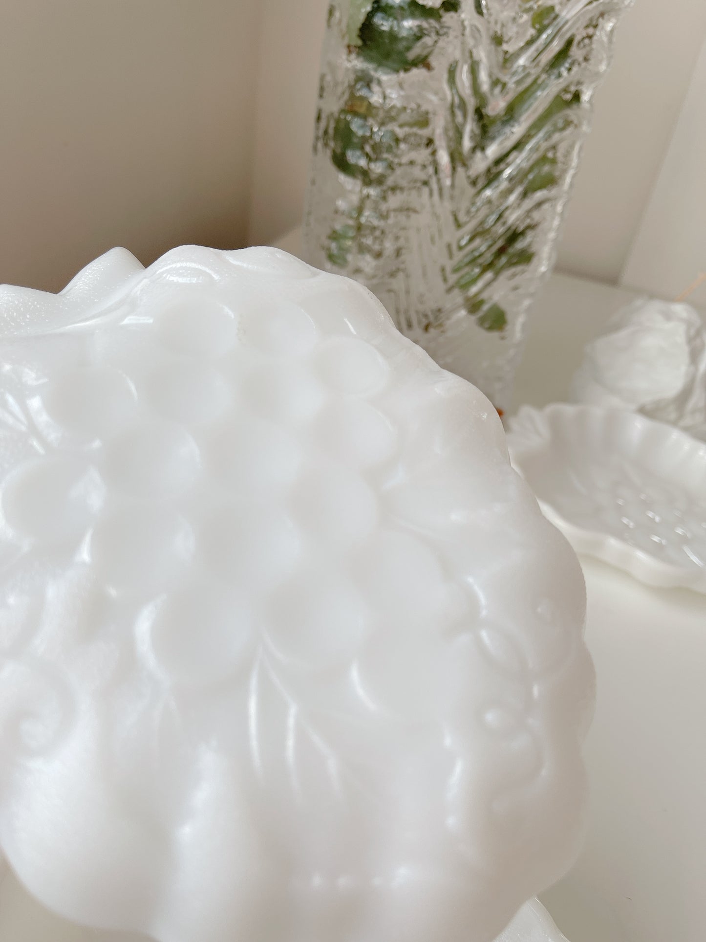 Set 4 Vintage Milk Glass Grape Plates