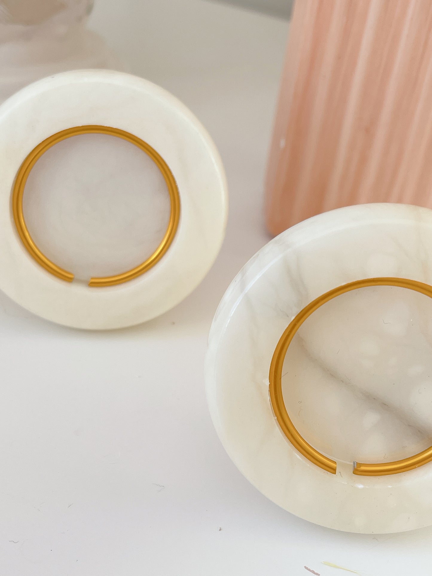 3x Small Round Alabaster Photo Frames