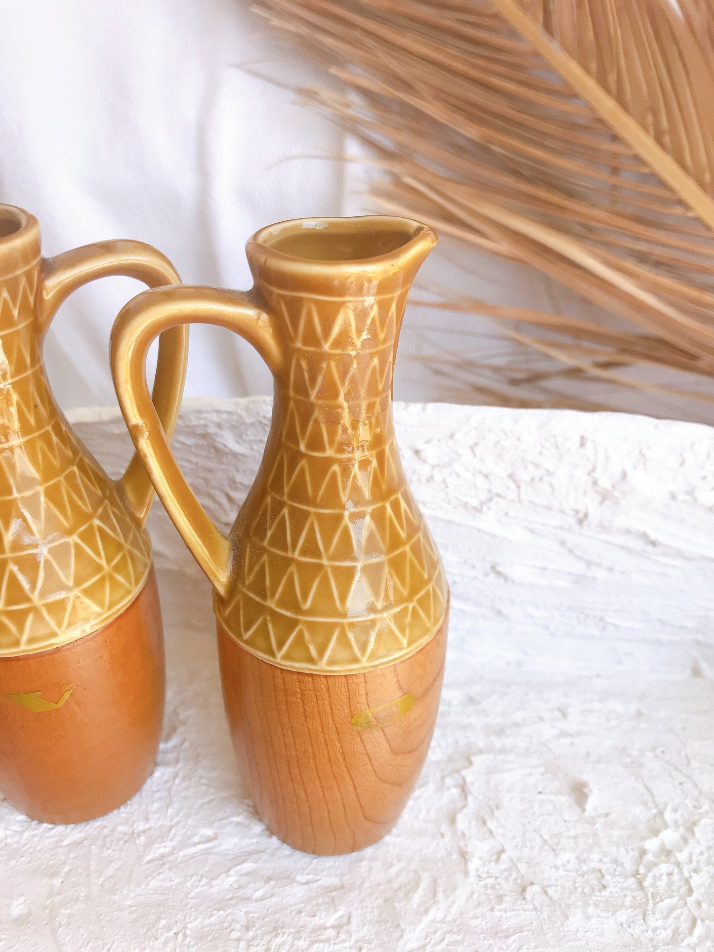 Set 2 Vintage Condiment Jugs - Japan