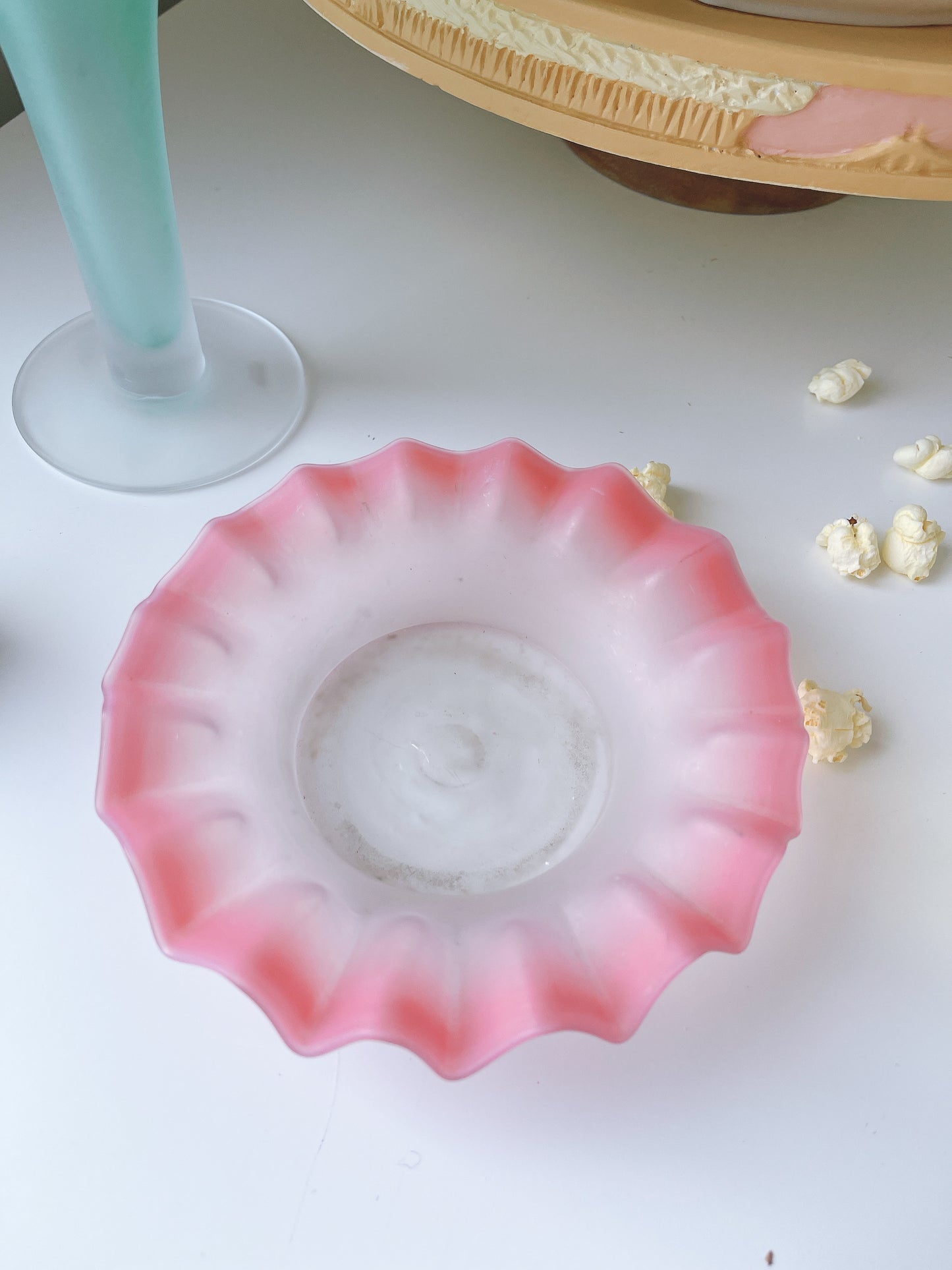 Vintage Ruffle Pink Edges Ftosted Glass Dish