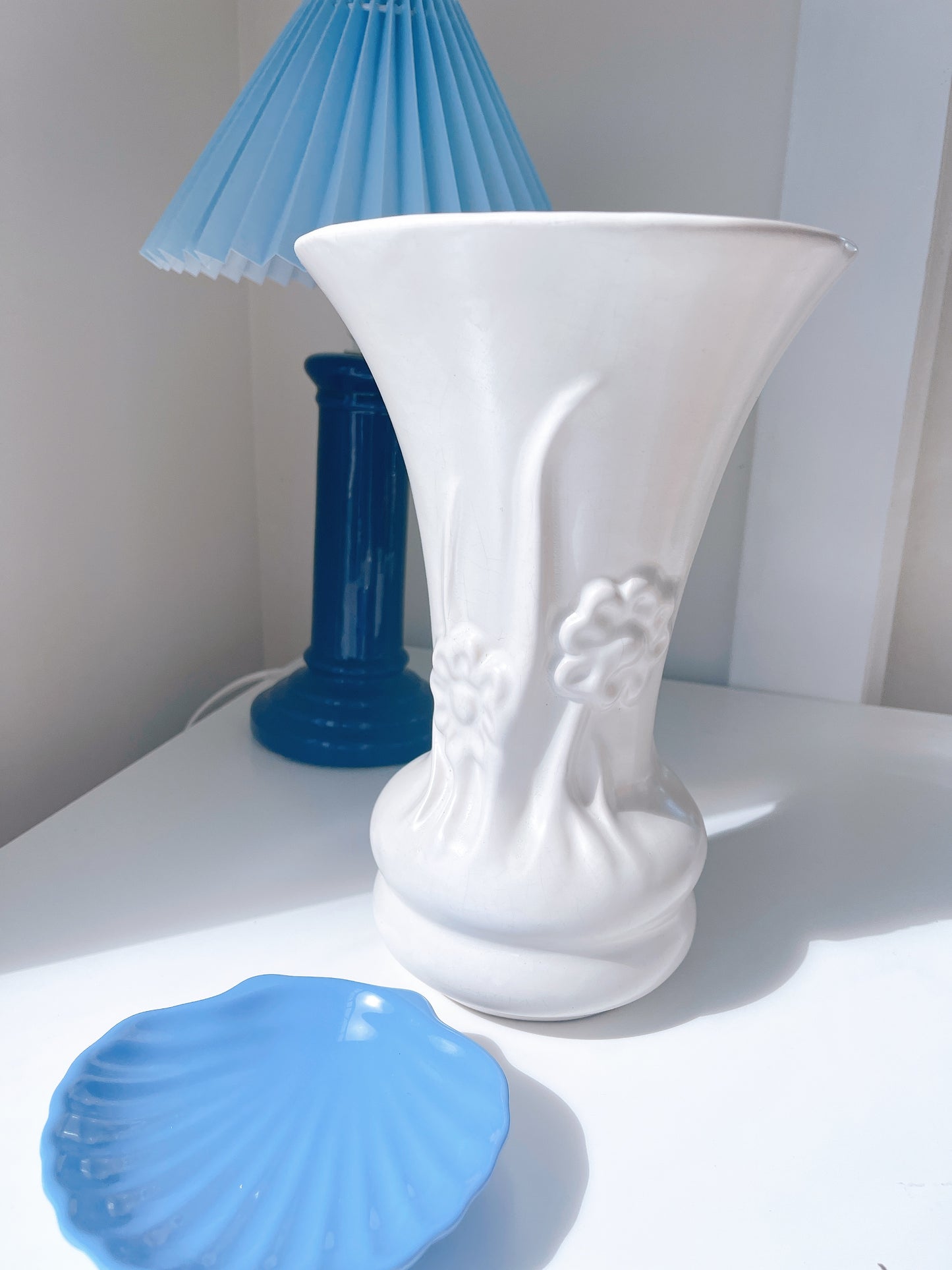 Vintage Daisy Vase