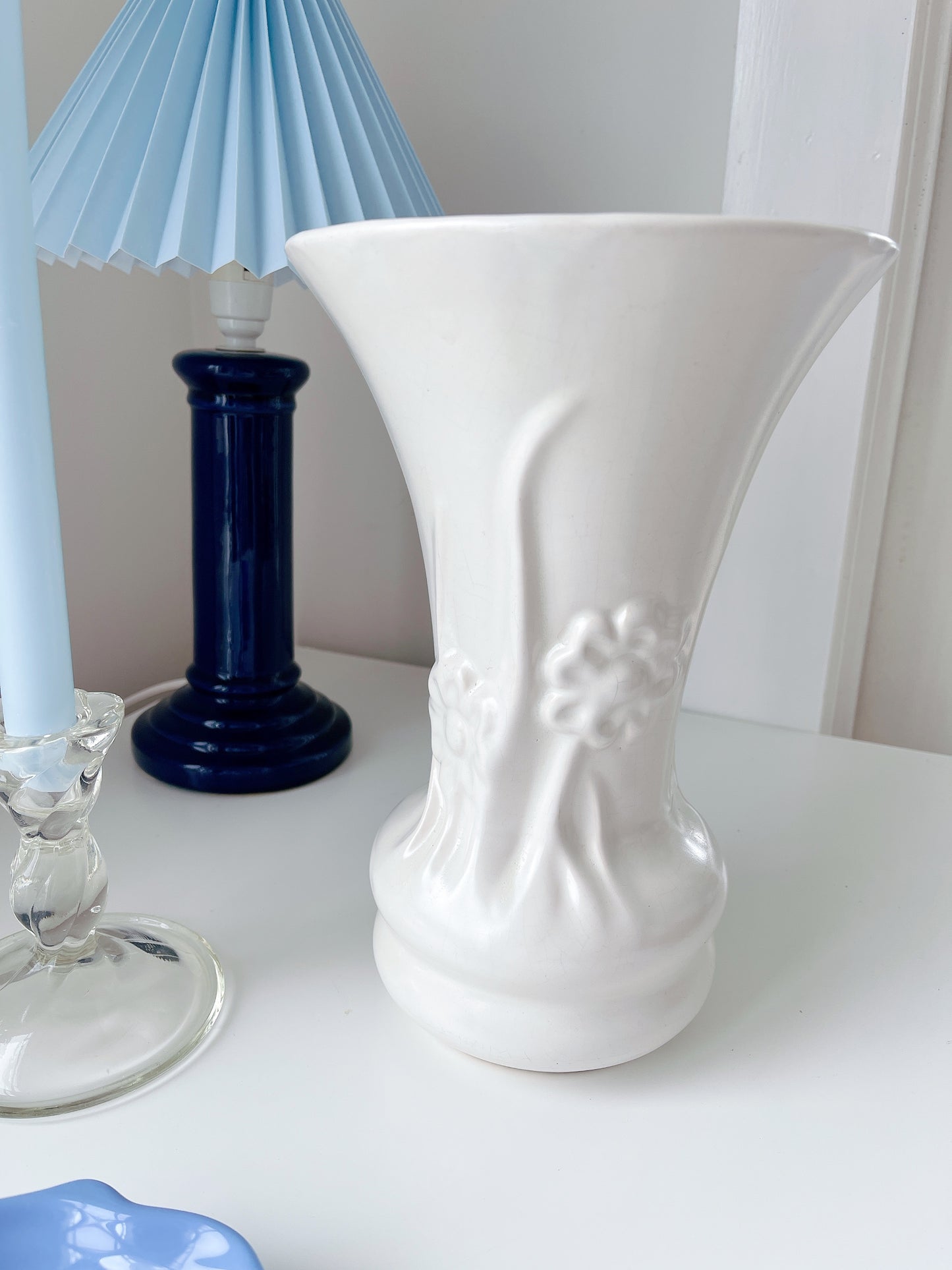 Vintage Daisy Vase