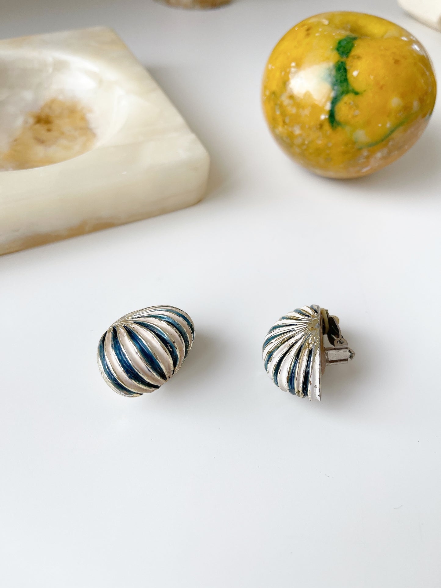 Vintage Shell Style Earrings