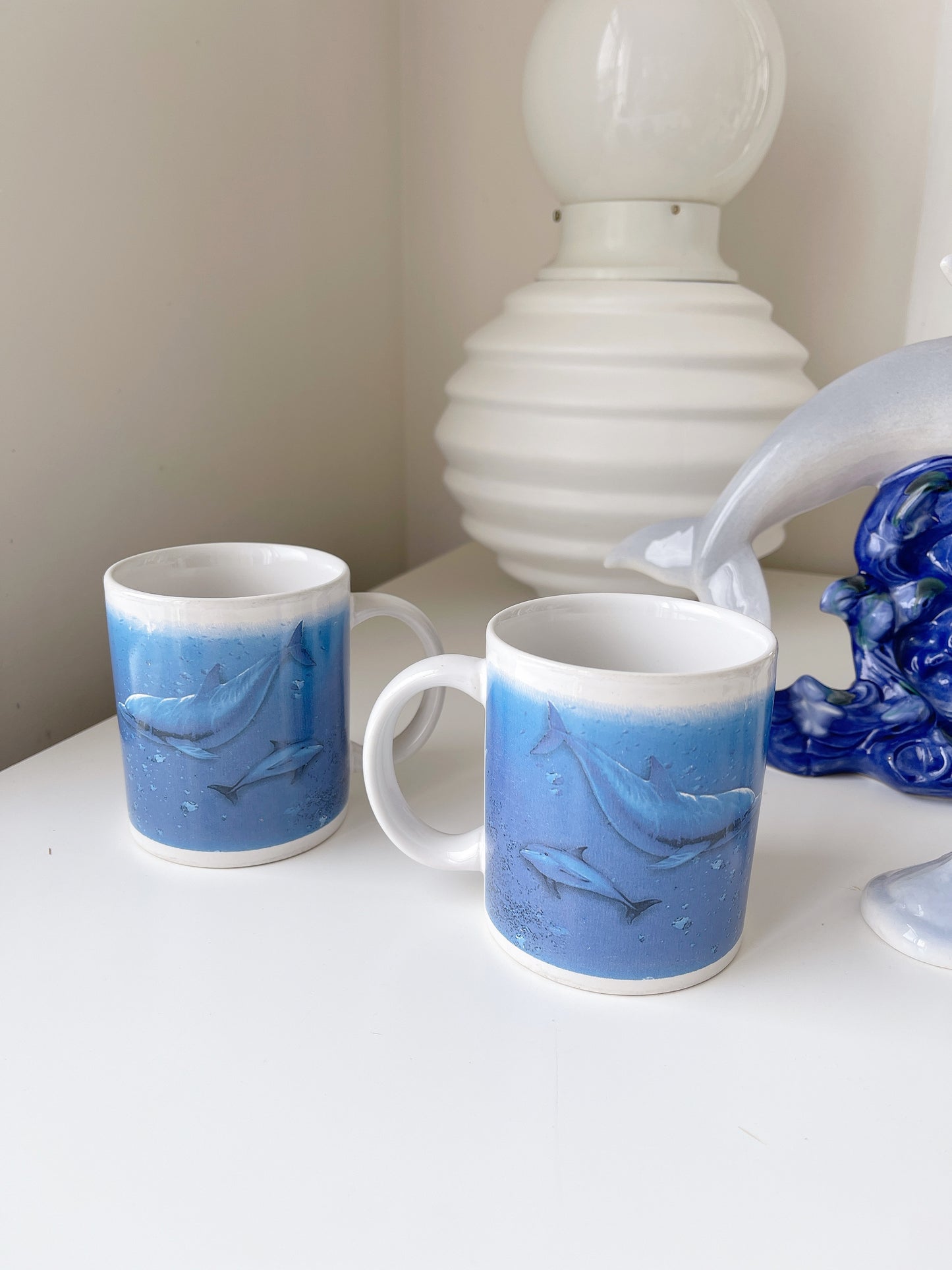 Set 2 80’s Dolphin Mugs