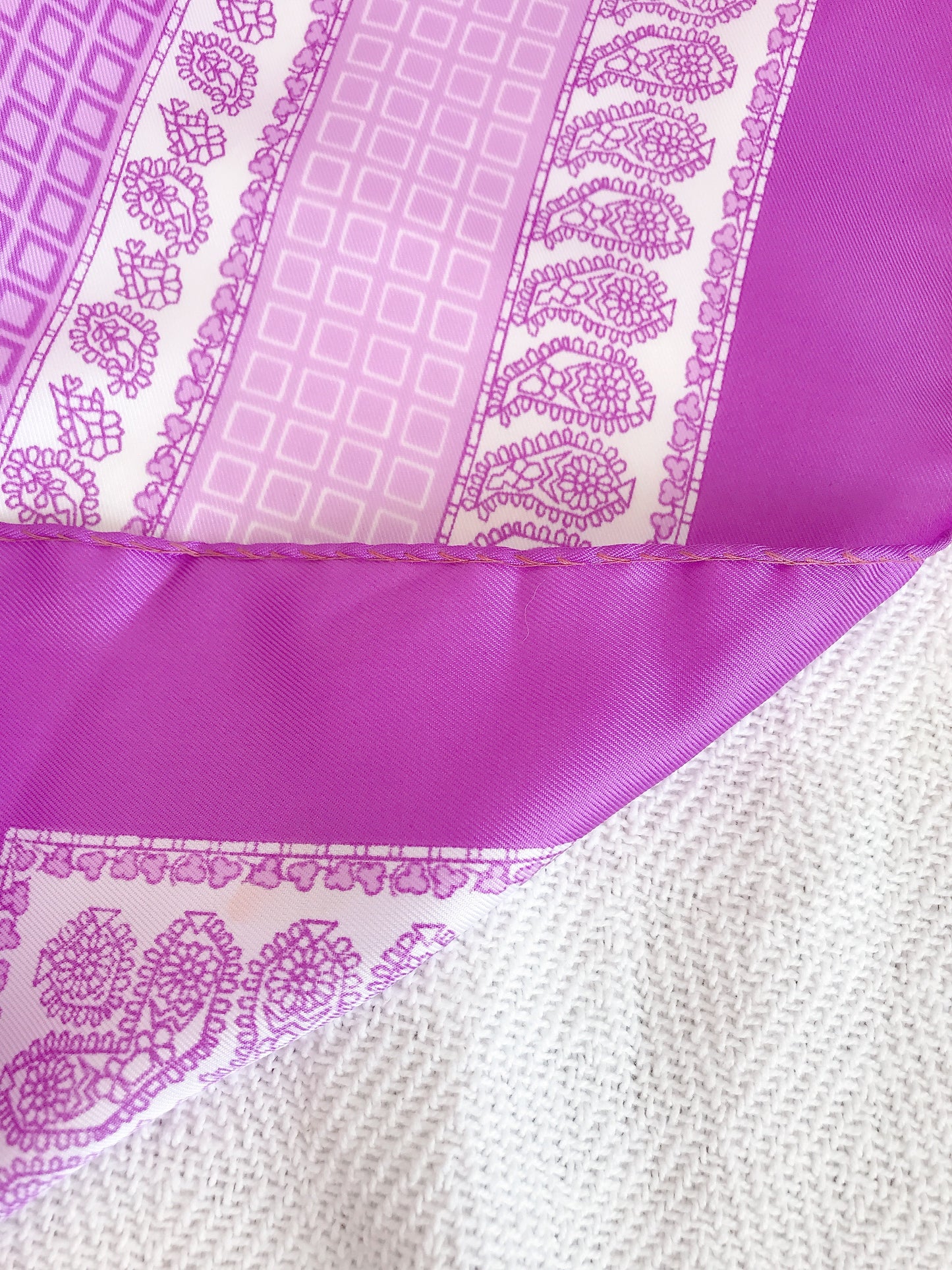 Vintage Lilac Paisley Scarf