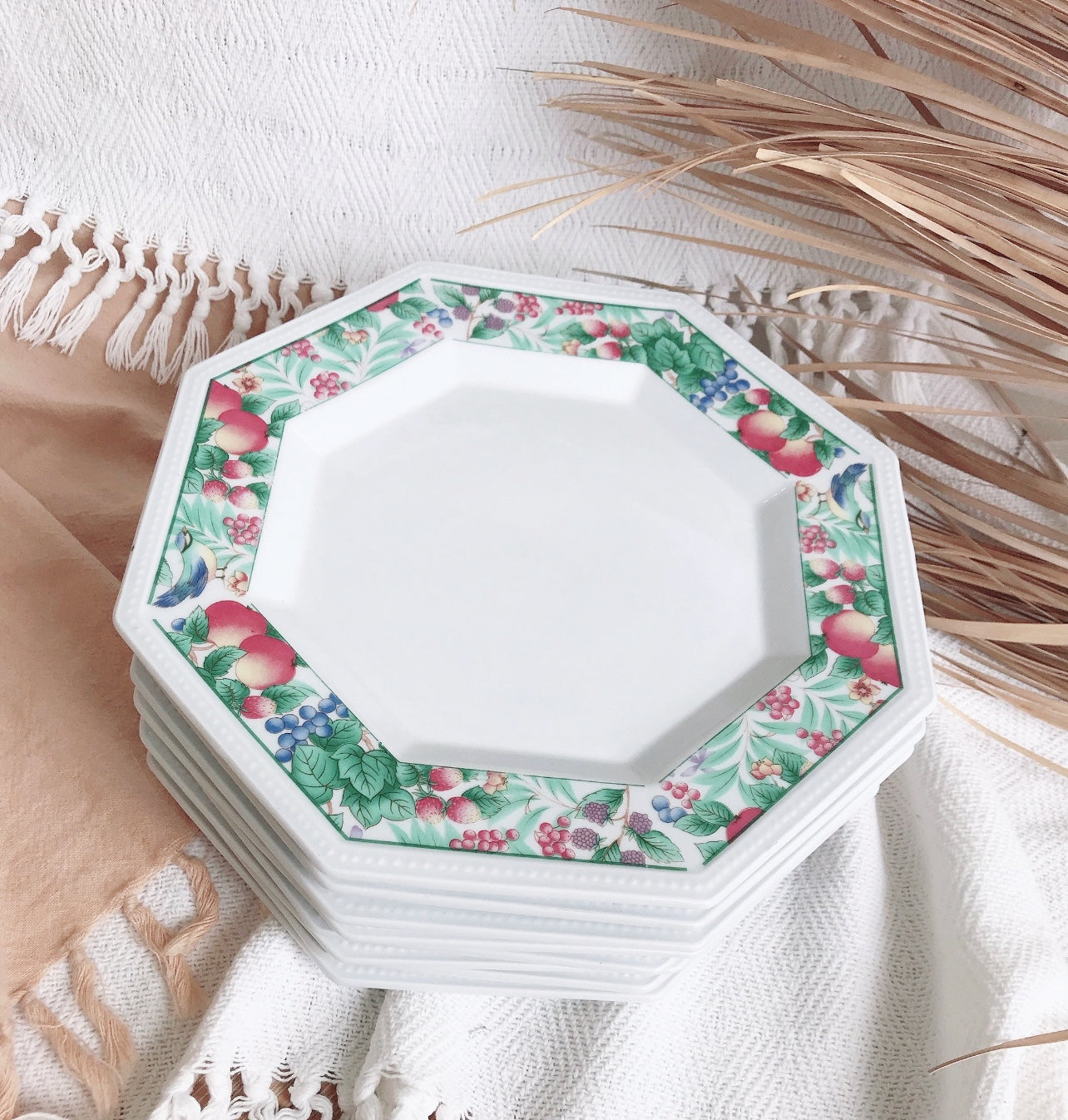Set 8 80’s Vintage Hexagon Dinner Plates