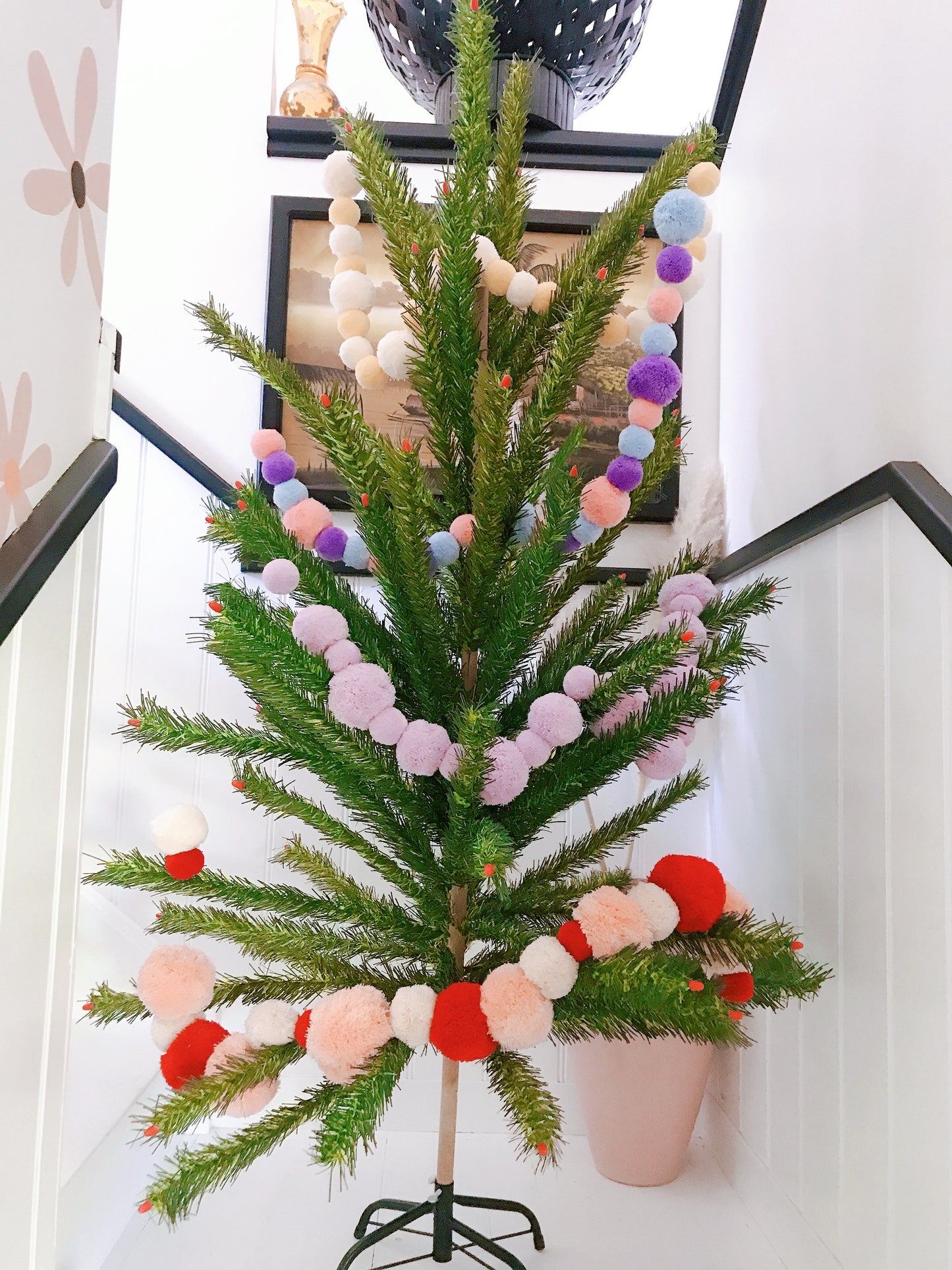 Pom Pom Garland