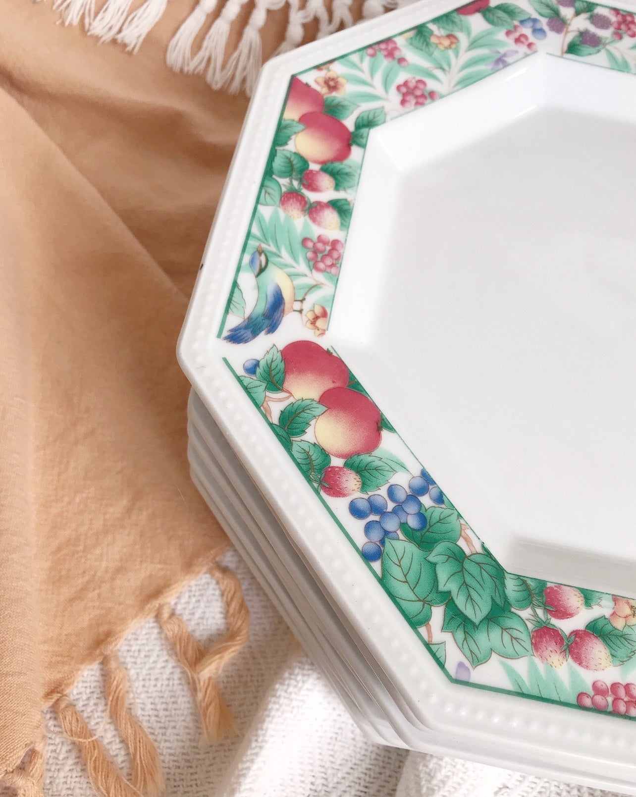 Set 8 80’s Vintage Hexagon Dinner Plates