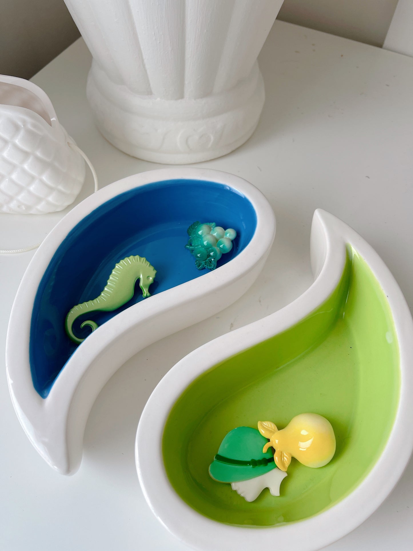 Ying Yang Dish Set