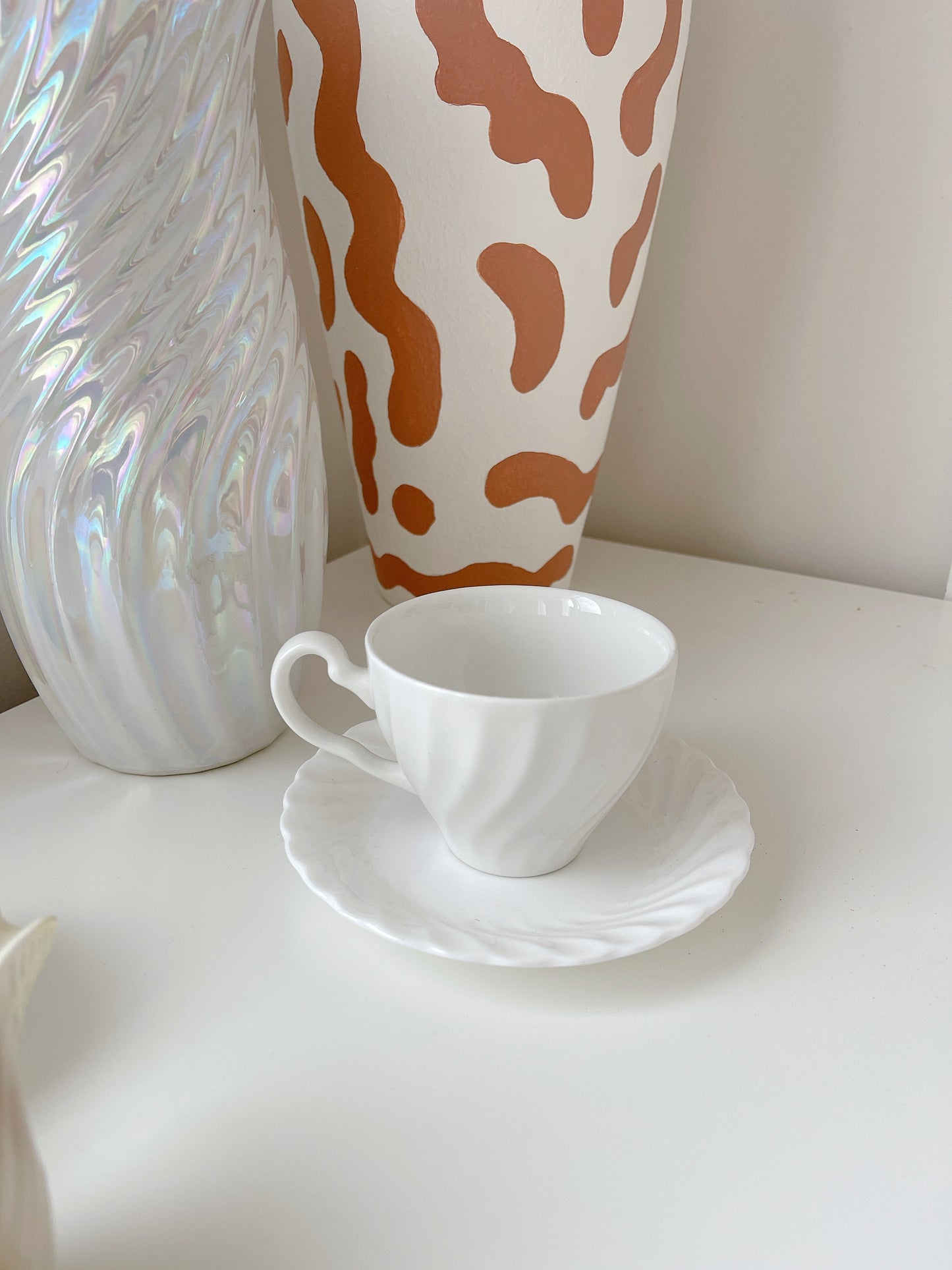 Swirl Tea Cup