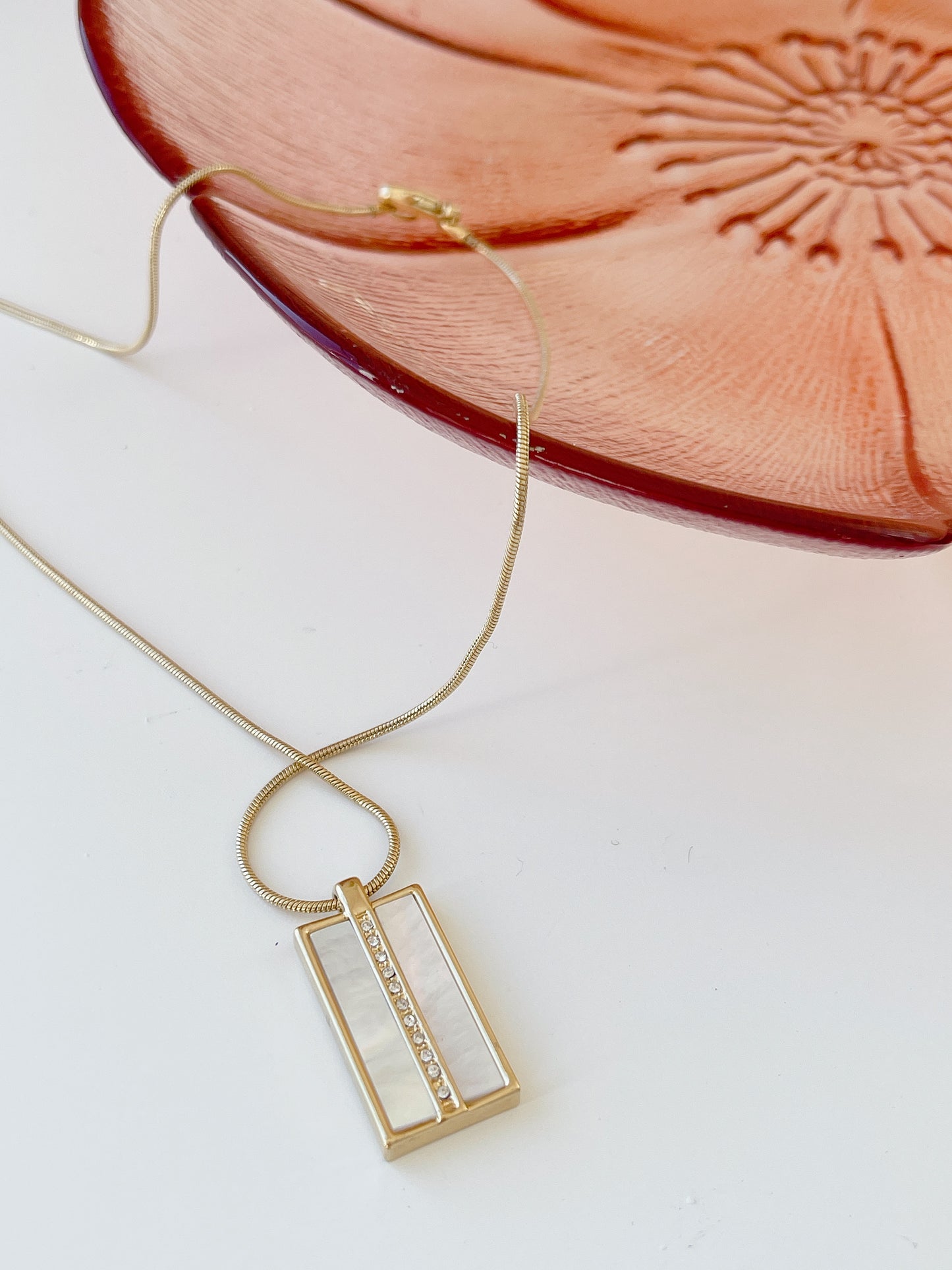 Gorgeous Pendant Gold Necklace