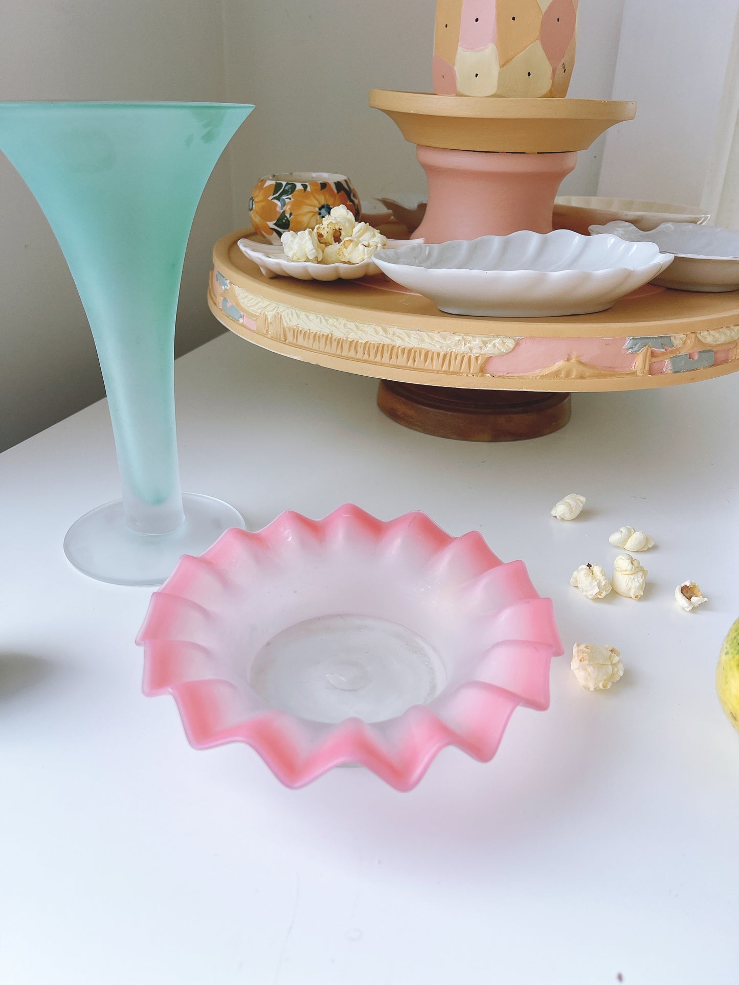 Vintage Ruffle Pink Edges Ftosted Glass Dish