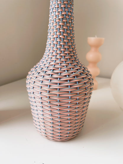 Vintage Woven Base Lamp