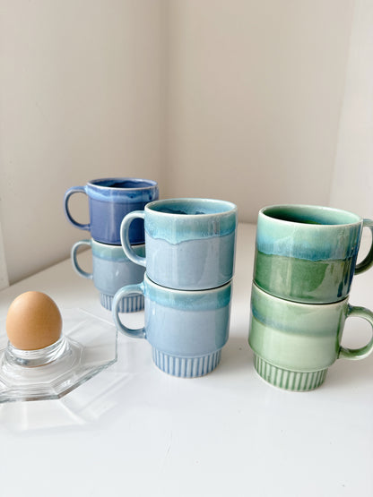 Set 6 Vintage Stacking Mugs