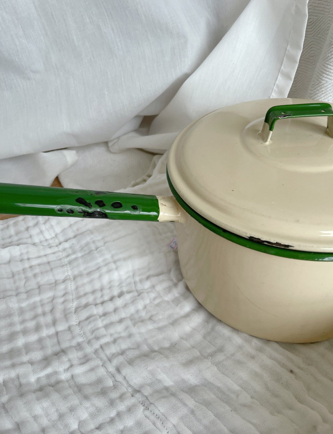 Large Enamel Vintage Pot