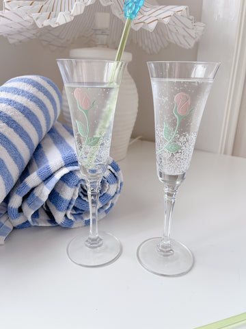 Set 2 Vintage Rosebud Champagne Glasses