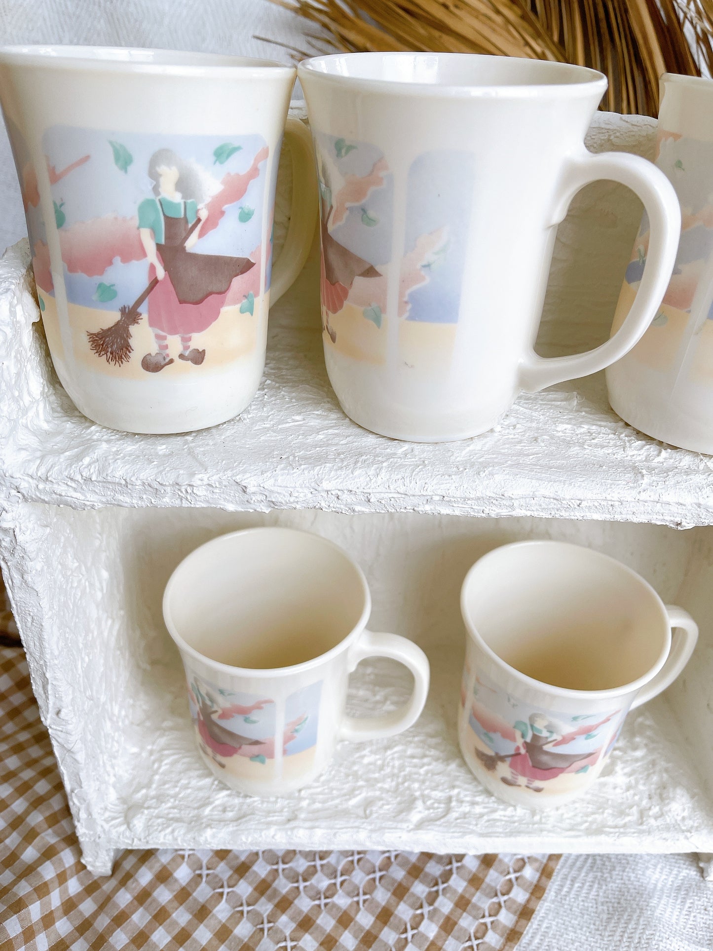 Set 5 Vintage French Milk Glass Mugs