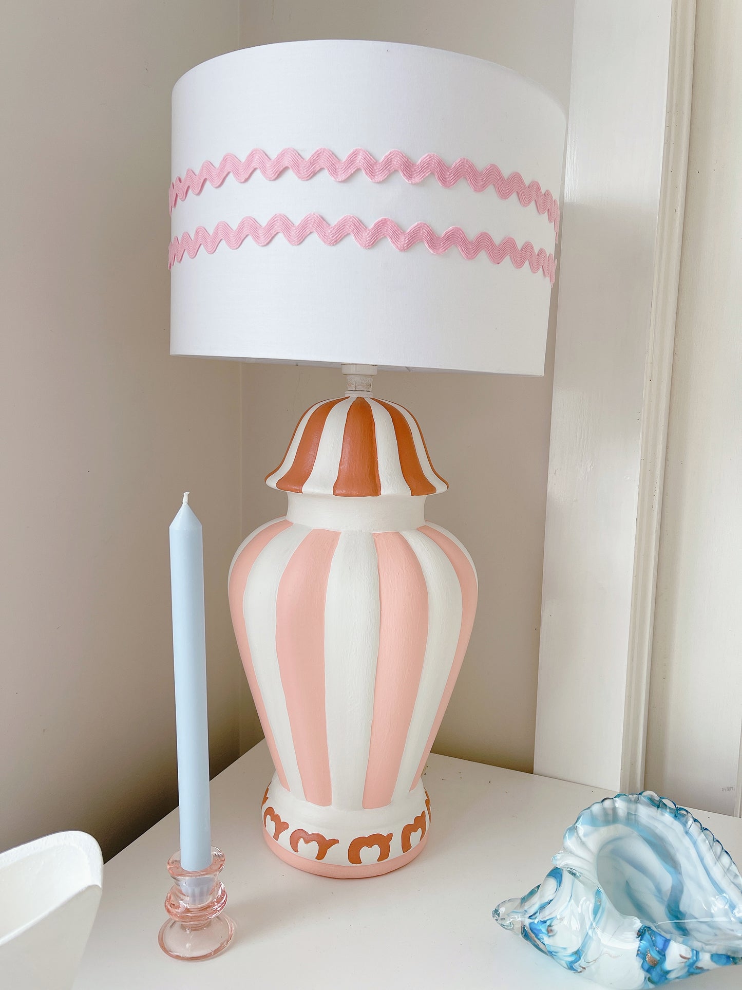 HVL Vintage Handpainted Lamp & Shade