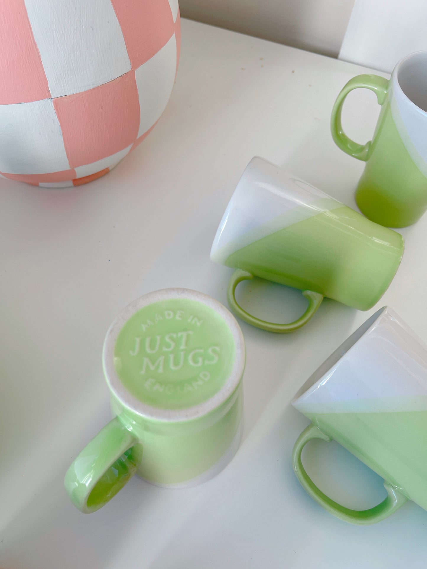 Set 4 Lime Ombré Vintage Mugs - England