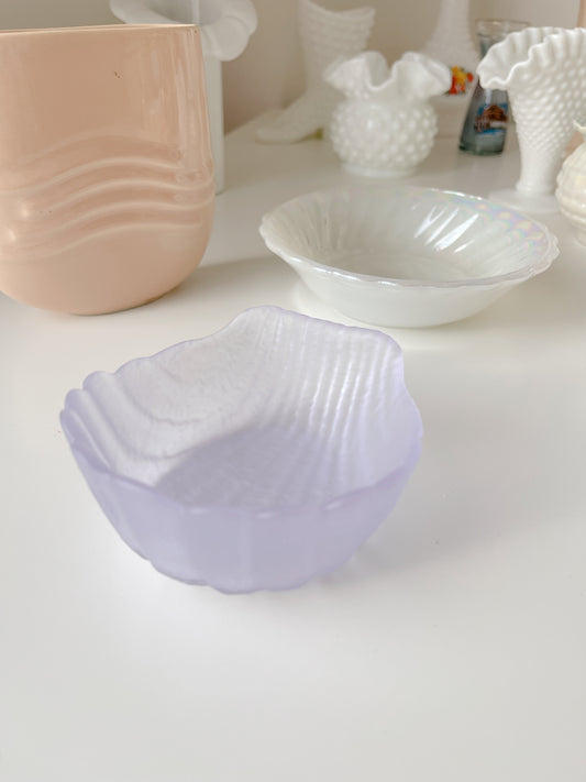 Vintage Lilac Frosted Glass Shell Trinket Dish