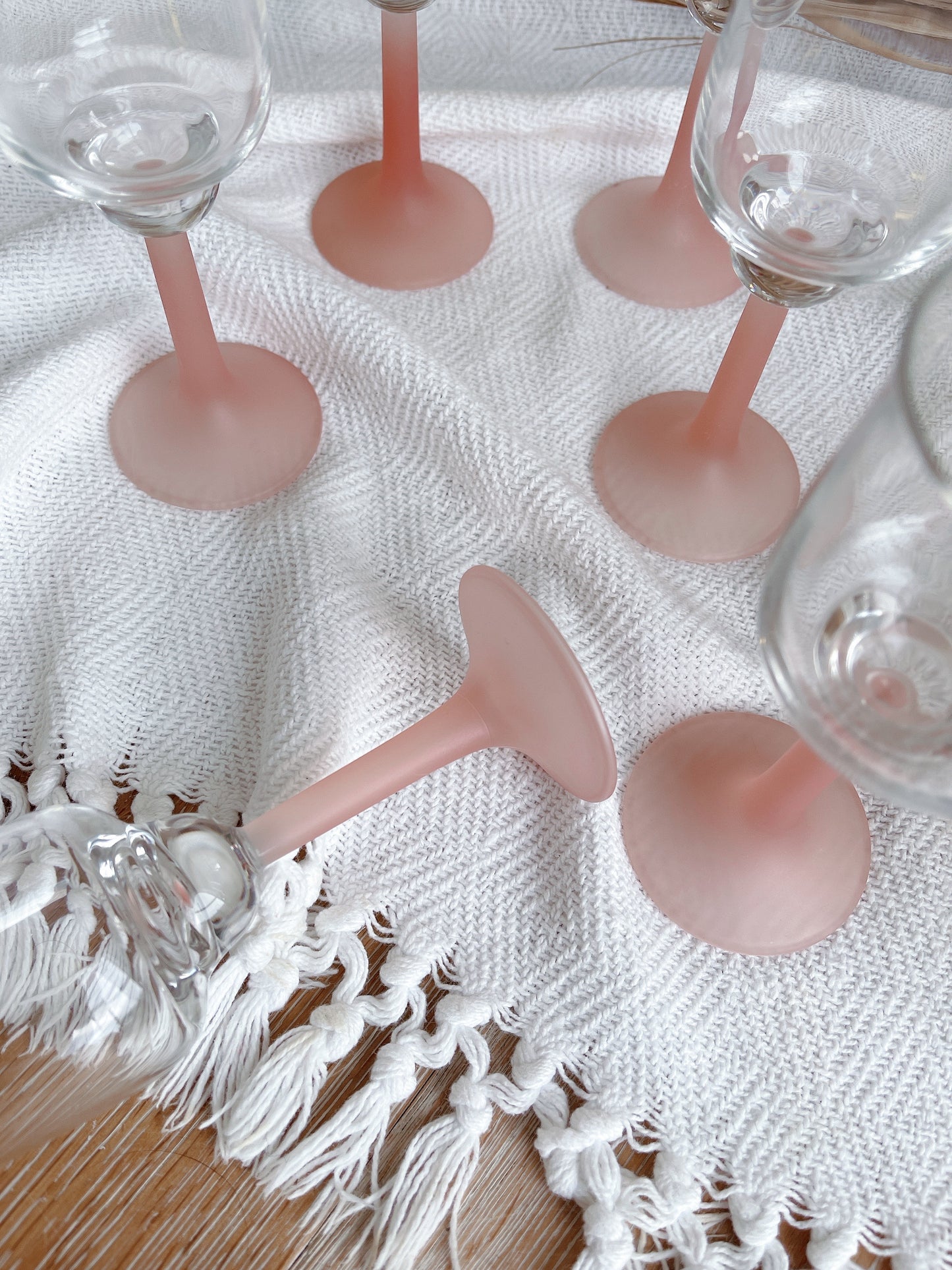 Set 6 Frosted Pink Stemmed Glasses