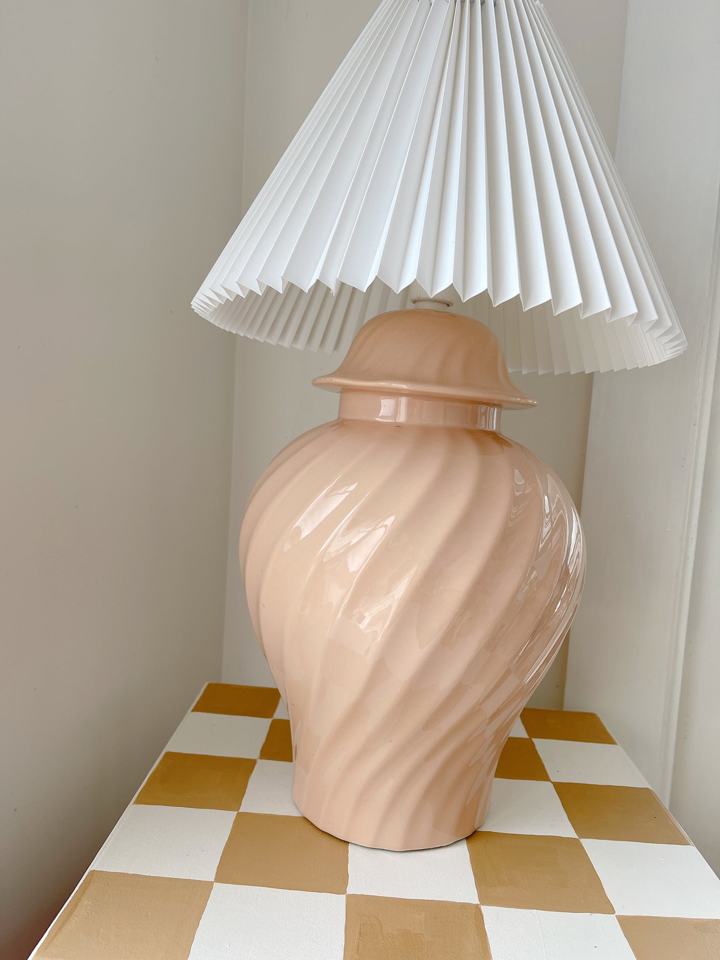 Vintage Peachy Swirl Lampbase with Pleated Lampshade