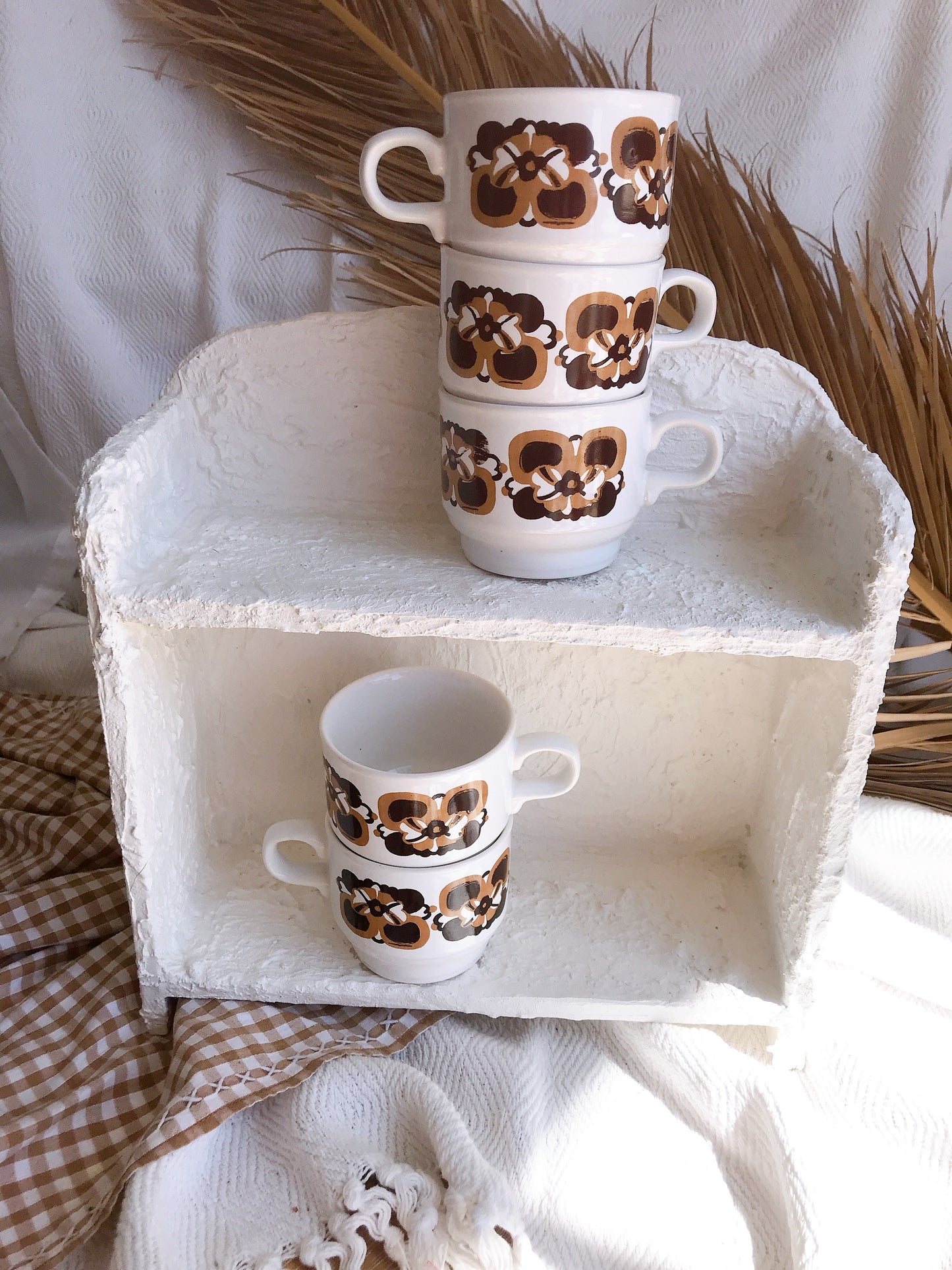 Set 5 Vintage English Stackable Mugs